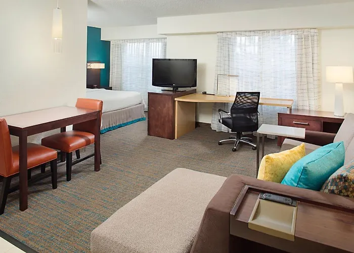 By Marriott Chicago O'hare 3*