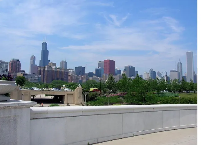 Hotel By Marriott Chicago O'hare 3*