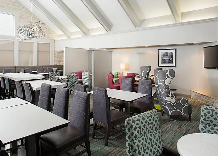 By Marriott Chicago O'hare 3* Rosemont