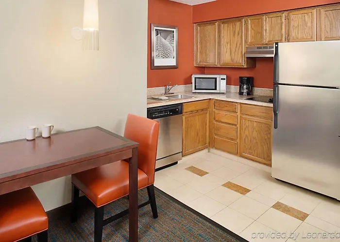 By Marriott Chicago O'hare Hotel 3*